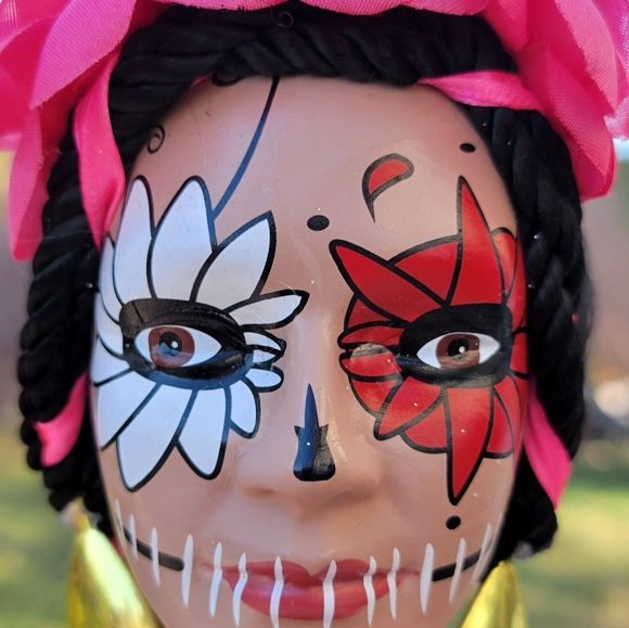 DIA DE LOS MUERTOS DOLL, DAY OF THE DEAD DECOR - Picture 3 of 16